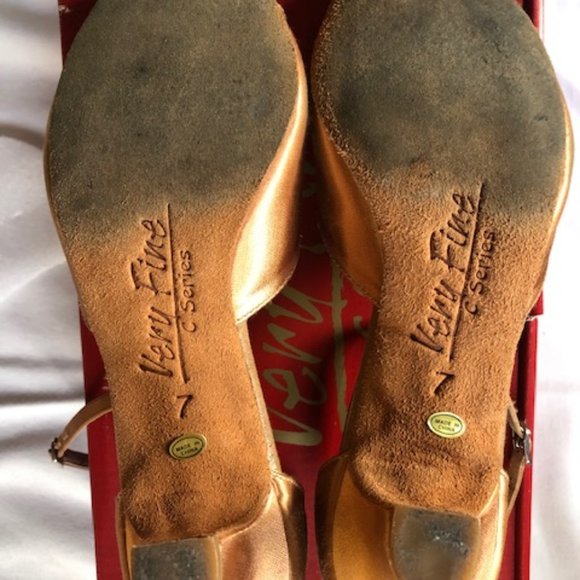 Gold satin ballroom salsa 1.2" heel vegan - Picture 7 of 8